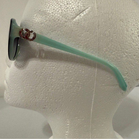 Tiffany & Co Black Gradient Cat-Eye Sunglasses - Picture 2 of 16